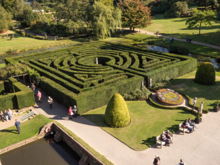 Hever Castle maze in the grounds