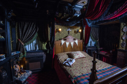 Talliston House eccentric bedroom