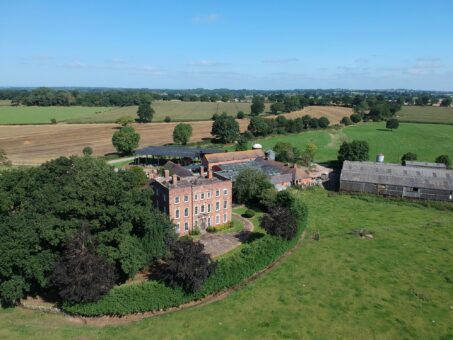 Longnor Hall, Walsall